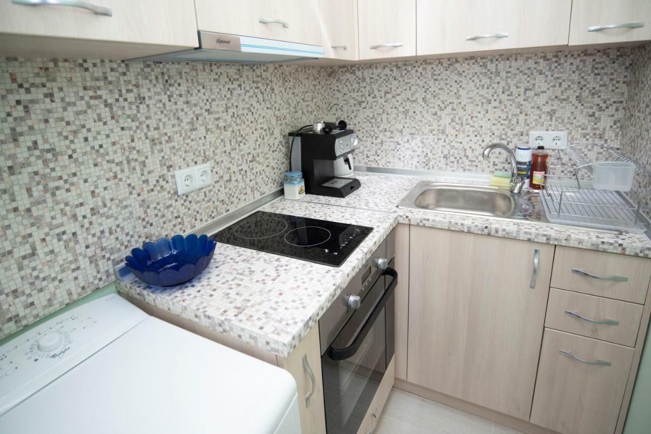 Apartament Lynn'S Oasis-Ocean Touch In Core Downtown Burgas Zewnętrze zdjęcie